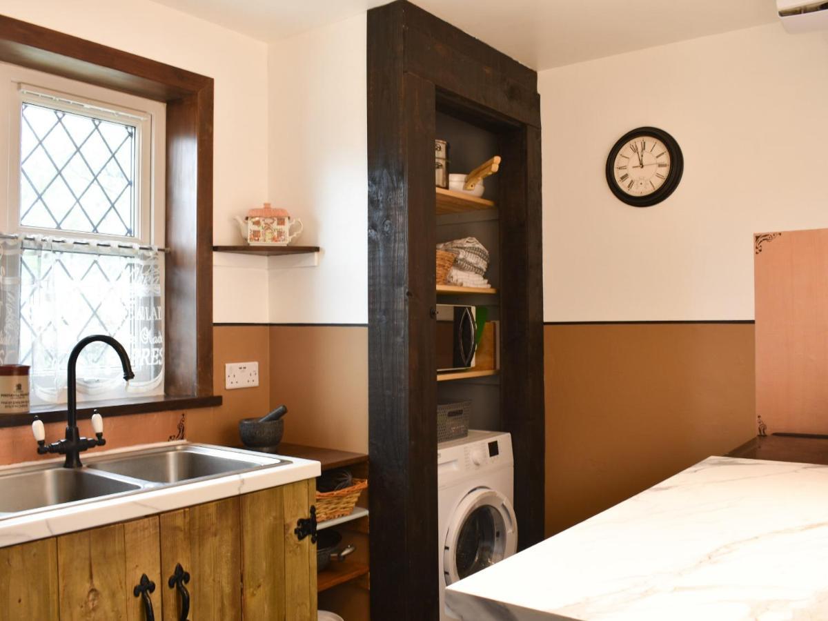 Primrose Cottage Элгин Экстерьер фото